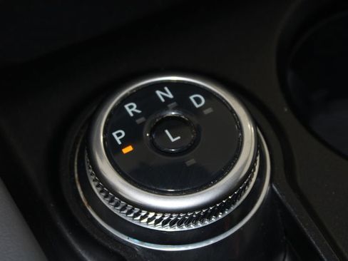 Used 2025 Ford Explorer Active image 44