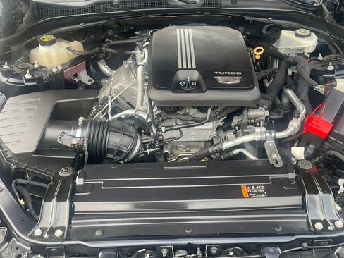 Used 2021 Cadillac CT4 Premium Luxury RWD image 9