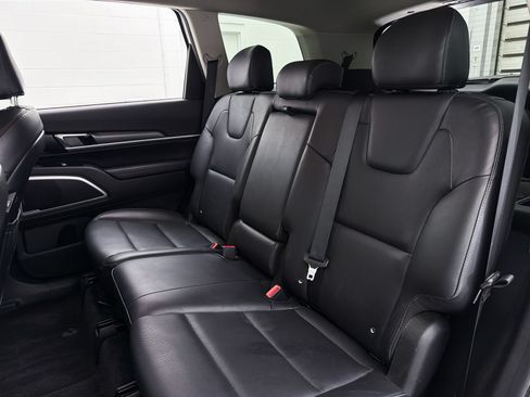 Used 2020 Kia Telluride LX AWD/4WD image 26