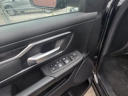 Used 2023 RAM 1500 Big Horn AWD/4WD image 4