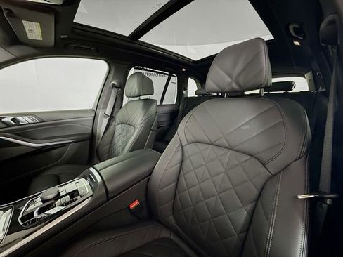 Used 2024 BMW X5 xDrive40i w/ M Sport Package image 22