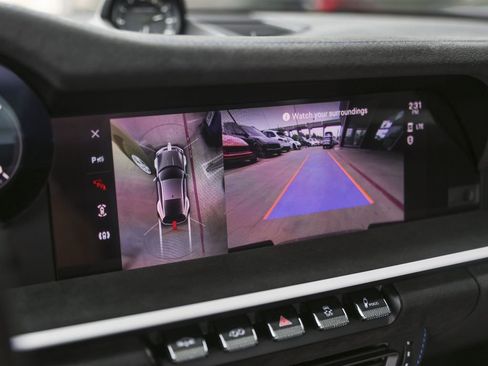 Used 2024 Porsche 911 Dakar image 39