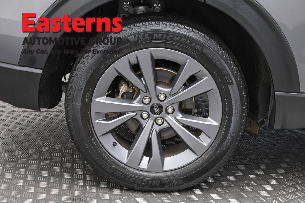 Used 2022 Ford Explorer XLT w/ Equipment Group 202A AWD/4WD image 33