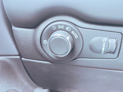 Used 2024 Dodge Durango GT image 20