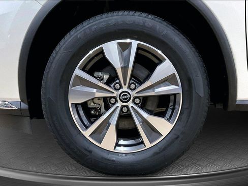 Used 2023 Nissan Murano SV image 9