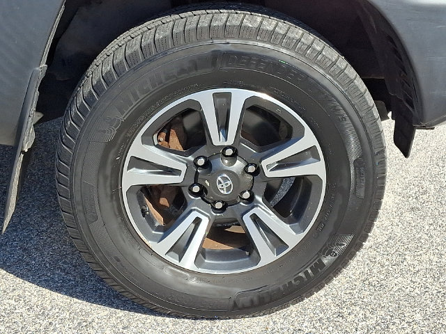 Used 2012 Toyota Tacoma 4x4 Access Cab image 11