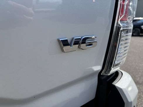 Used 2023 Toyota Tacoma Limited AWD/4WD image 12