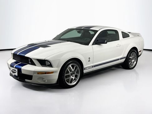 Used 2007 Ford Mustang Shelby GT500 RWD image 8