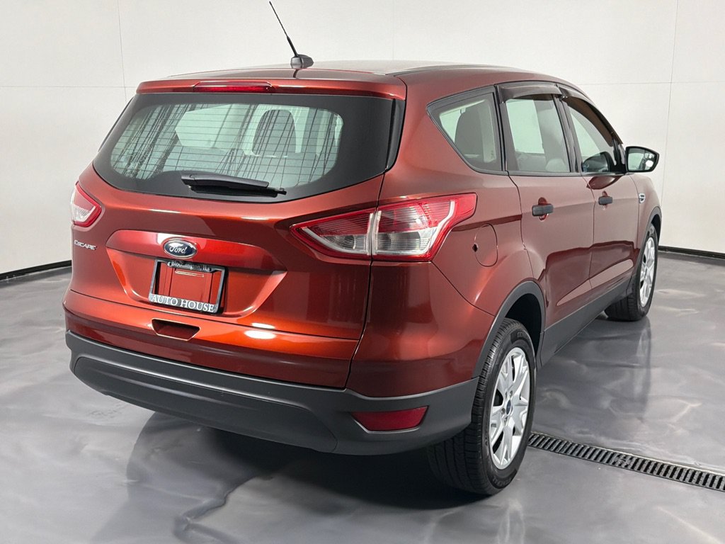 Used 2015 Ford Escape S FWD image 5