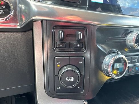 Used 2021 Ford F150 Lariat w/ Equipment Group 502A High AWD/4WD image 9