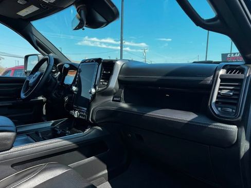 Used 2024 RAM 3500 Limited AWD/4WD image 23