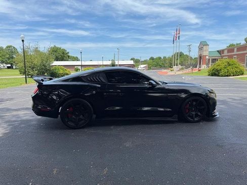 Used 2015 Ford Mustang GT RWD image 4
