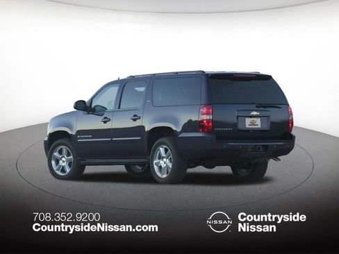 Used 2011 Chevrolet Suburban LS w/ Convenience Package 1 RWD image 1