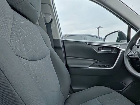 Used 2019 Toyota RAV4 XLE w/ Convenience Package image 28