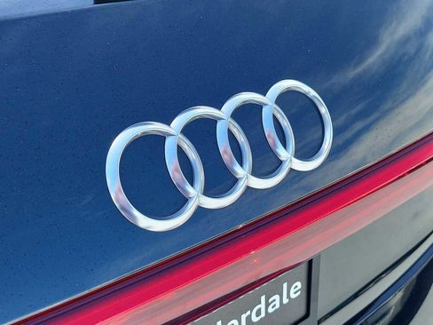 Used 2019 Audi e-tron Premium Plus image 10