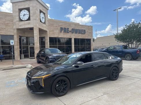 Used 2025 Kia K4 GT-Line w/ GT-Line Premium Package FWD image 2