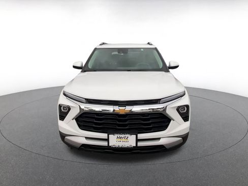 Used 2025 Chevrolet TrailBlazer LT image 4