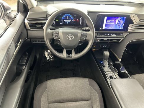 Used 2025 Toyota Camry LE FWD image 22