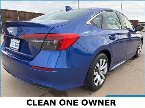 Used 2022 Honda Civic LX image 3