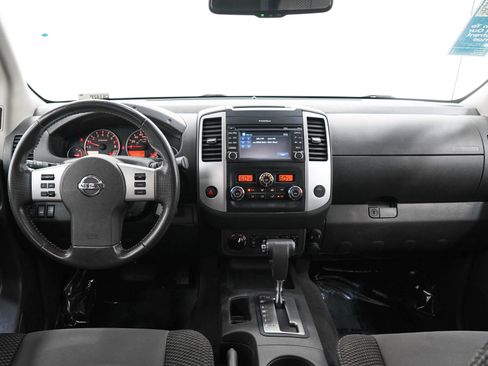 Used 2019 Nissan Frontier PRO-4X AWD/4WD image 17
