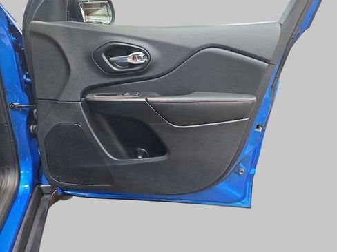 Used 2021 Jeep Cherokee Trailhawk w/ Trailer Tow Group image 11