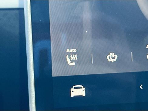 Used 2025 Tesla Model Y Long Range AWD/4WD image 20