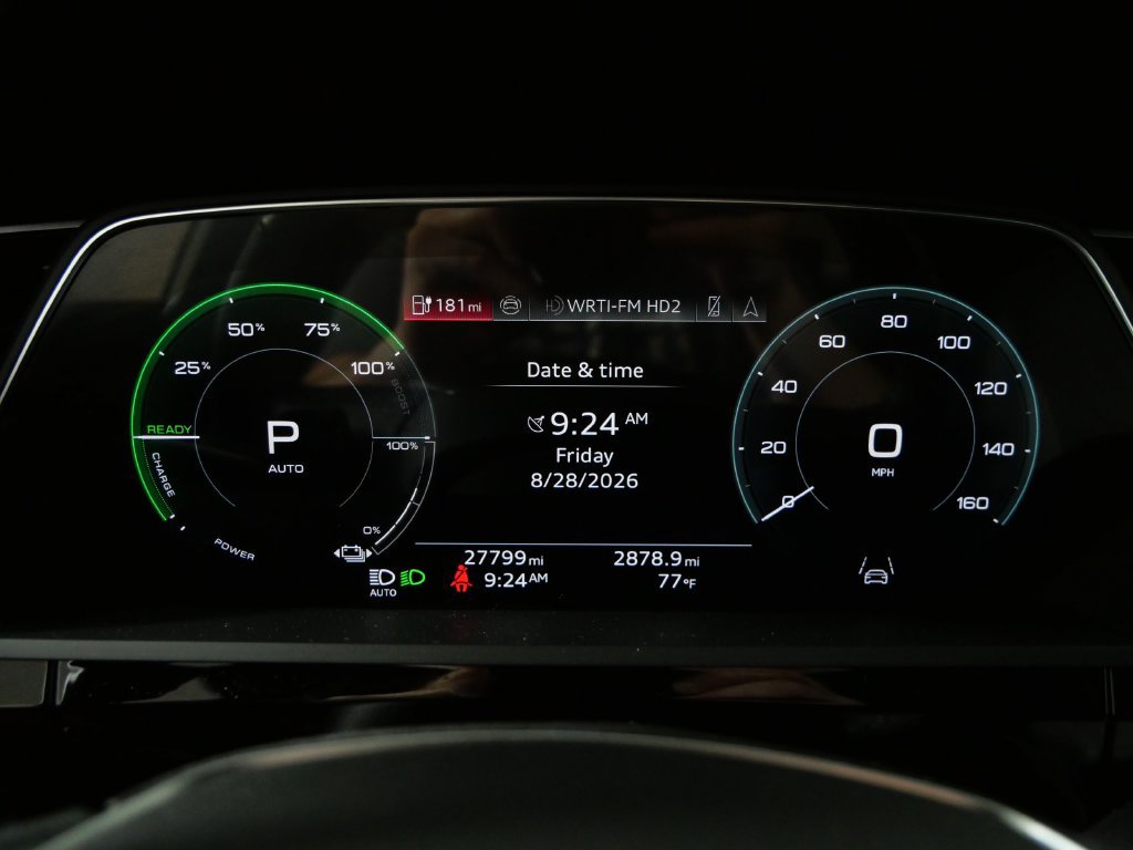 Used 2024 Audi Q8 e-tron Prestige AWD/4WD image 29