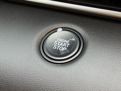 Used 2025 Hyundai Elantra Sport image 26