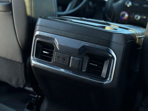 Used 2022 GMC Sierra 2500 Denali image 25