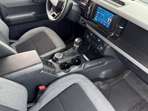 Used 2022 Ford Bronco 4-Door w/ Sasquatch Package AWD/4WD image 13