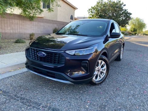Used 2023 Ford Escape Active FWD image 4