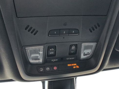 Used 2021 Chevrolet Blazer RS w/ Enhanced Convenience Package image 28