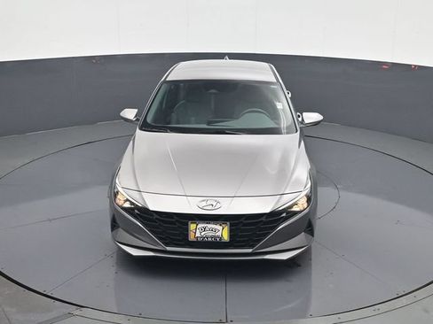 Used 2022 Hyundai Elantra SEL w/ Convenience Package FWD image 14