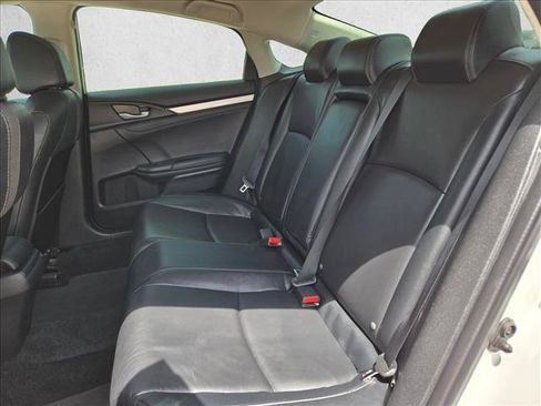 Used 2019 Honda Civic EX-L image 18