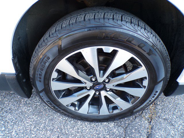Used 2017 Subaru Outback 2.5i Limited w/ Popular Package #5 AWD/4WD image 19