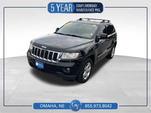 Used 2013 Jeep Grand Cherokee Laredo AWD/4WD image 1