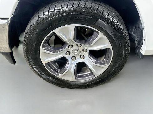 Used 2022 RAM 1500 Laramie AWD/4WD image 37