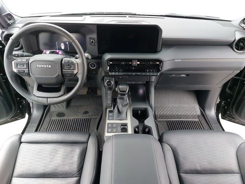 Used 2024 Toyota Land Cruiser image 11