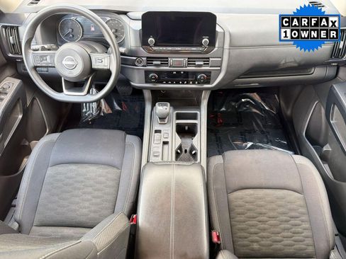 Used 2024 Nissan Pathfinder S FWD image 15