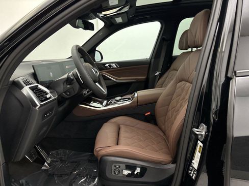 New 2026 BMW X5 xDrive40i w/ M Sport Package AWD/4WD image 25
