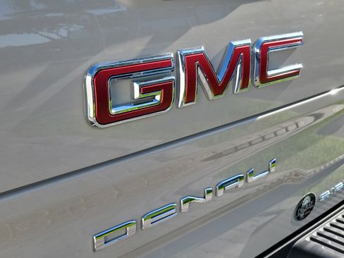 New 2026 GMC Sierra 1500 Denali image 8
