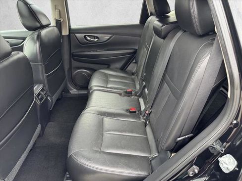 Used 2015 Nissan Rogue SL w/ SL Premium Package image 18