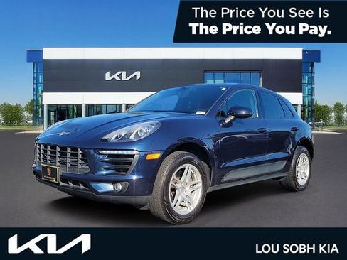 Used 2018 Porsche Macan AWD/4WD image 1