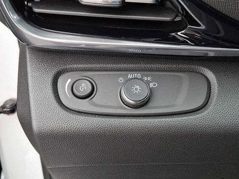 Certified 2024 Buick Envista Sport Touring w/ Convenience I Package FWD image 26
