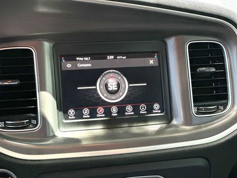 Used 2022 Dodge Charger SXT w/ Leather Interior Group RWD image 20
