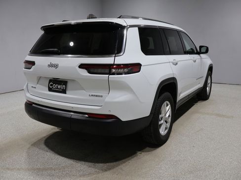 Used 2023 Jeep Grand Cherokee L Laredo image 2