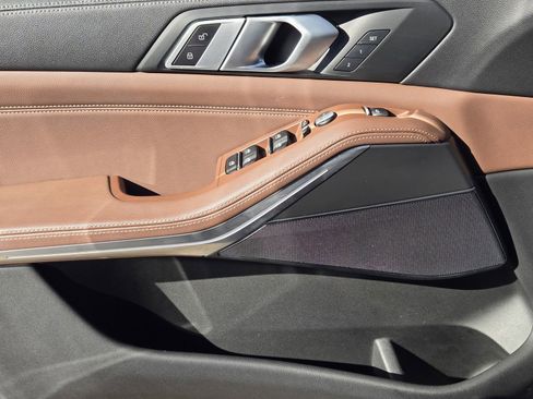 Used 2019 BMW X5 xDrive40i w/ Convenience Package image 26