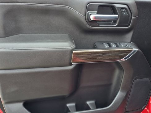 Used 2021 Chevrolet Silverado 1500 RST image 16