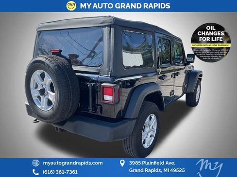 Used 2022 Jeep Wrangler Unlimited Sport image 5