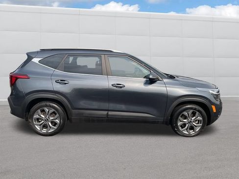 Used 2024 Kia Seltos S AWD/4WD image 11
